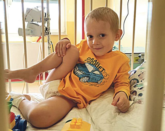 3-letni Kacperek walczy z białaczką