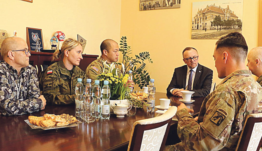 Starosta jarosławski spotkał się amerykańskimi żołnierzami