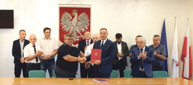 Podpisanie umów na inwestycje sportowe za ponad 16 mln zł!