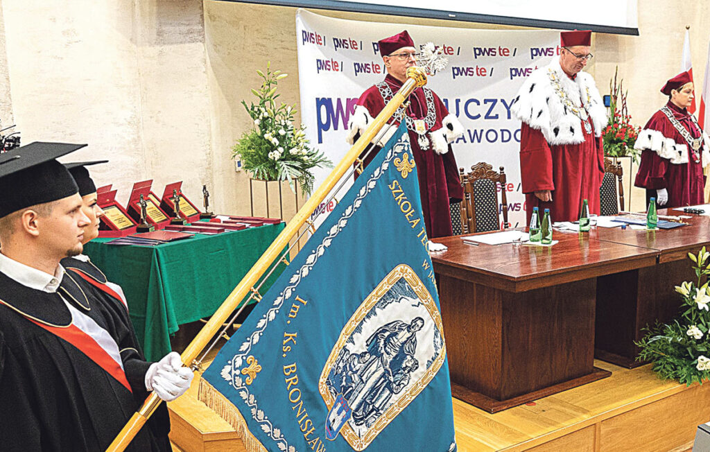 Jarosławska uczelnia rozpoczęła 25. rok działalności