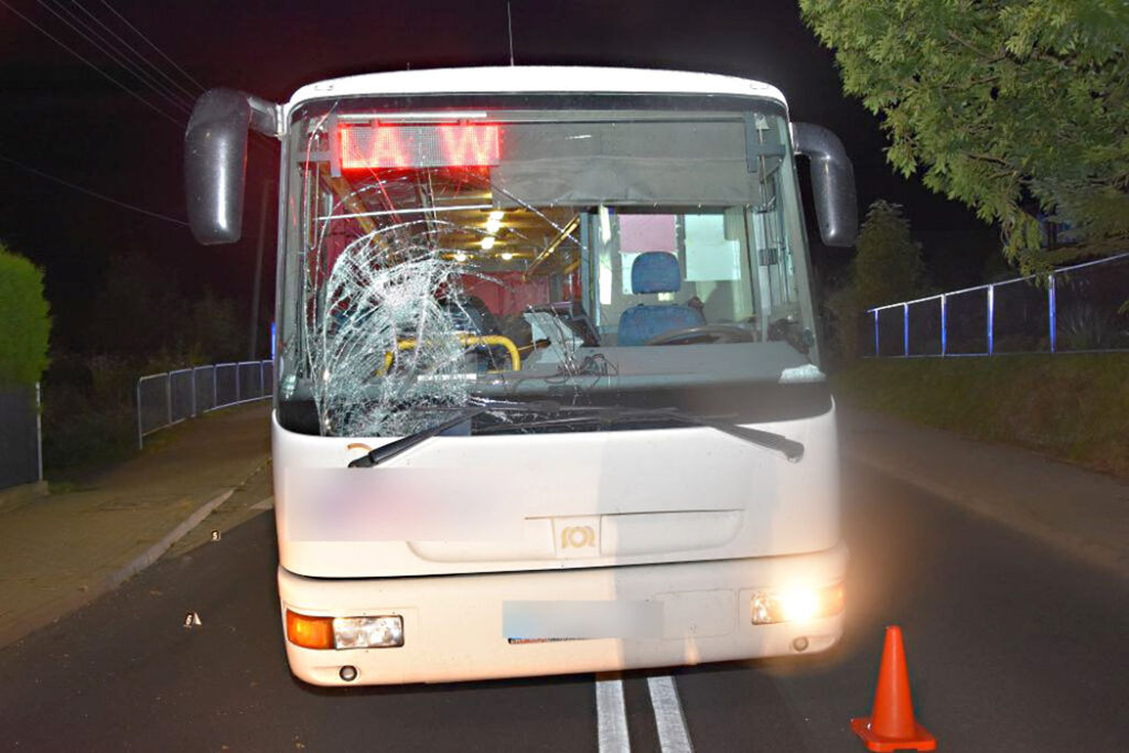 Nie żyje pieszy potrącony przez autobus