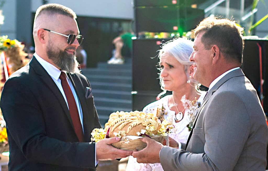 Dożynki Gminne w Adamówce – tradycja, radość i wspólne świętowanie