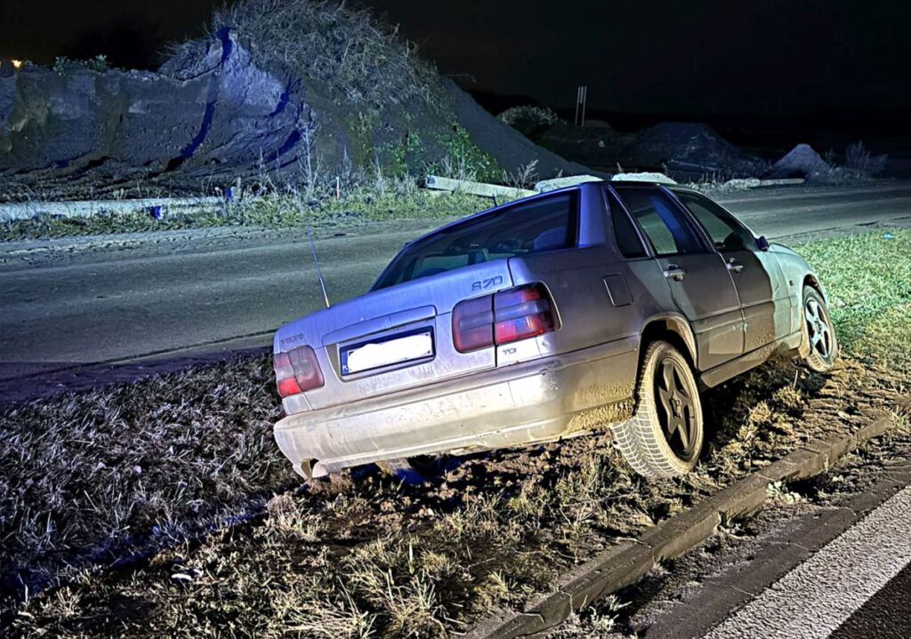 Potrącił 18-latka na hulajnodze